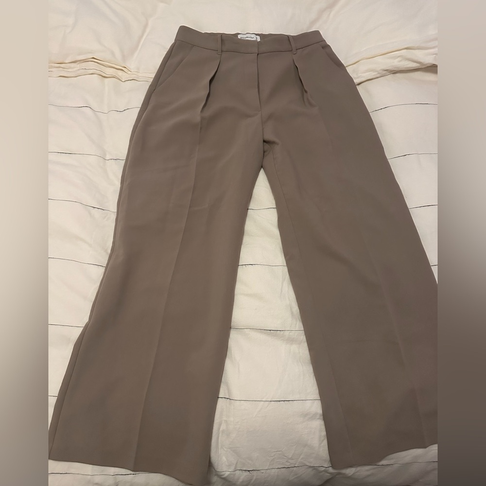 Abercrombie Trousers in tan. Size 12.